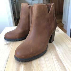 Clark’s Verona Trish Dark Leather Boot